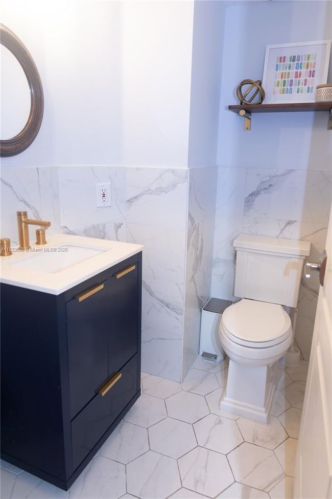 10919 Nw 67 Th Ter, House other with 4 bedrooms, 3 bathrooms and null parking in Doral FL | Image 21