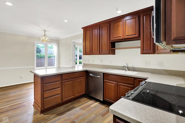 423 Bent Tree Ln, Condo with 2 bedrooms, 3 bathrooms and null parking in Indianapolis IN | Image 19