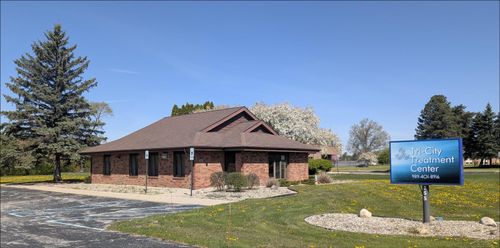355 N Center Rd, Saginaw, MI, 48638-5849 | Card Image