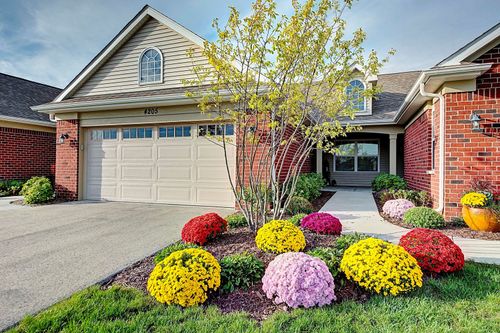 4109 Pond Willow Court, Naperville, IL, 60564 | Card Image