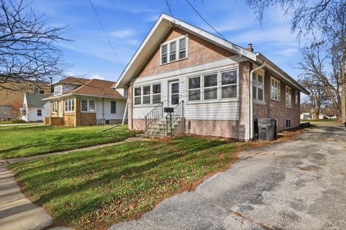 514 E Main St, Waterford, WI, 53185-4429 | Card Image