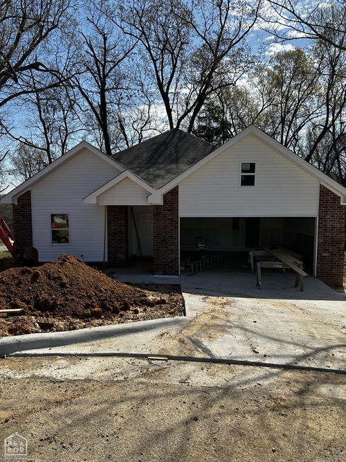 201 Capitol Cv, Jonesboro, AR, 72401-8718 | Card Image