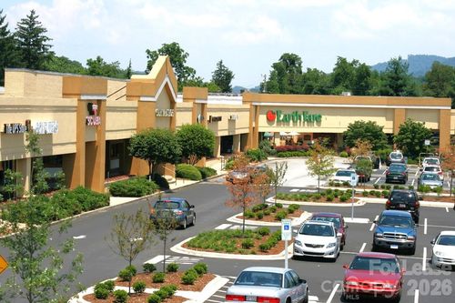 42 Westgate Pkwy, Asheville, NC, 28806-3808 | Card Image