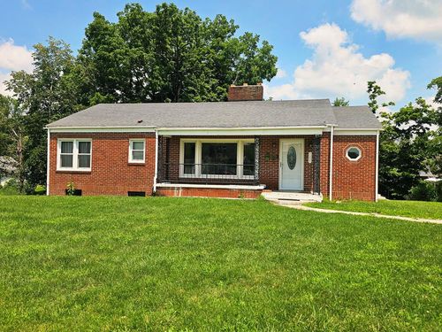 134 Annex Ave, Tazewell, VA, 24651-1002 | Card Image