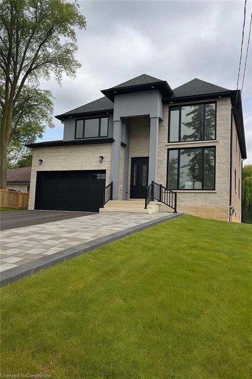 653 Mohawk Rd, Ancaster, ON, L9G2X1 | Card Image