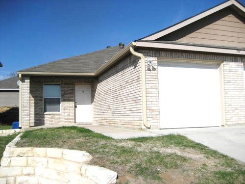 a-717 Claremont Pkwy, Marble Falls, TX, 78654-4685 | Card Image