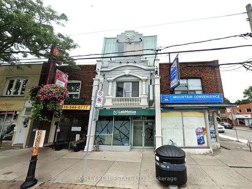 {{alt}} | Card Image