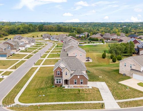 1215 Deer Fields Trace, La Grange, KY, 40031 | Card Image