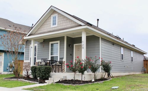 129 Rustic Glen Dr, San Marcos, TX, 78666-4508 | Card Image