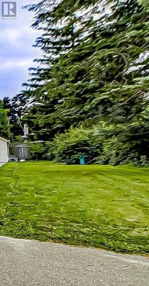 2232 Dixie Road, Mississauga (Lakeview), ON, L4Y1Z4 | Card Image