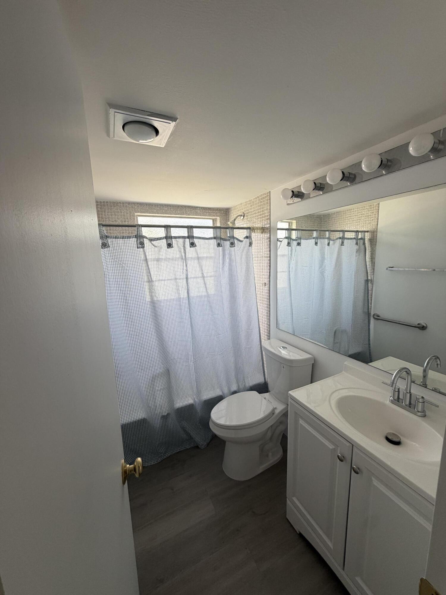 Residential Lease in Boca Raton 5