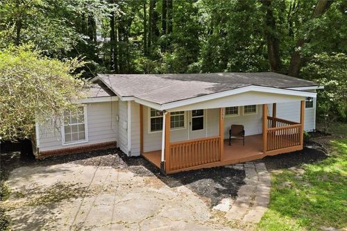 866 Wells Cir Se, Smyrna, GA, 30080-1461 | Card Image