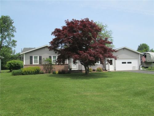 4 Phyllis Ln, Rochester, NY, 14624-4704 | Card Image