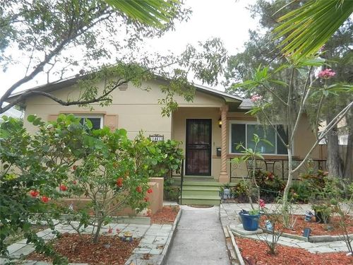 1461 28th Ave N, St Petersburg, FL, 33704-2528 | Card Image