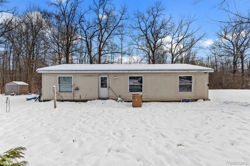 9304 Mcafee Rd, Montrose, MI, 48457-9024 | Card Image