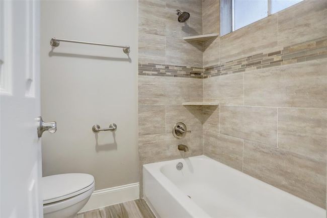Primary bathroom | Image 21