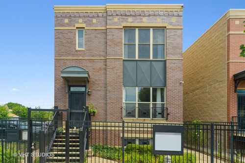 2042 W Warren Blvd, Chicago, IL, 60612-2415 | Card Image