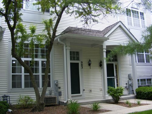 983-983 S Darla Ct, Waukegan, IL, 60085-8658 | Card Image