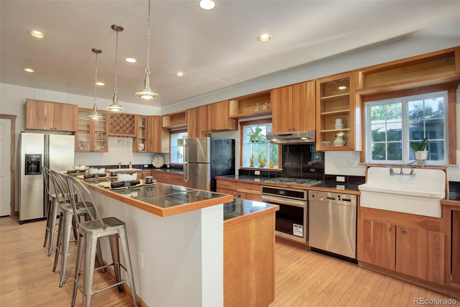 Inca St, Englewood, CO 80110