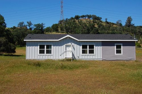 3106 Berkesey Ln, Valley Springs, CA, 95252-9576 | Card Image