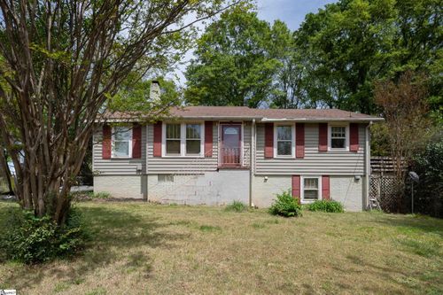 135 Keith Dr, Greenville, SC, 29607-1452 | Card Image