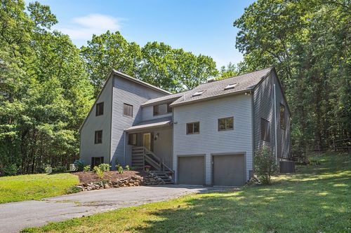 15 Woodside Dr, Bolton, MA, 01740-1006 | Card Image