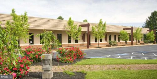 ste-103-1861 Charter Ln, LANCASTER, PA, 17601-5859 | Card Image