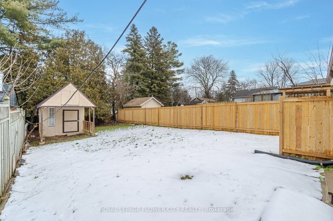 189 Dundas St N, House attached with 3 bedrooms, 2 bathrooms and 5 parking in Cambridge ON | Image 32