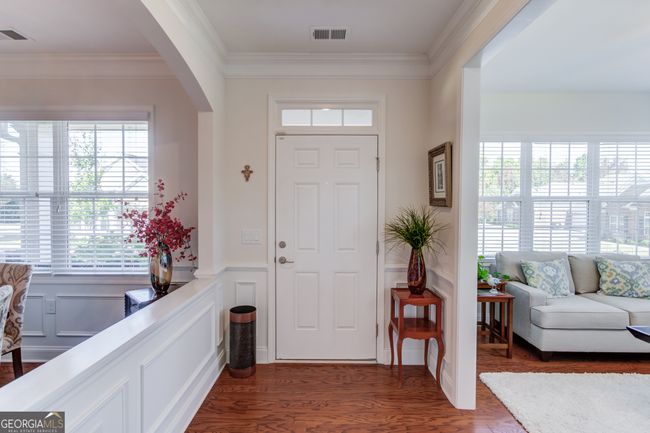 3432 Lindenridge Cir, Condo with 3 bedrooms, 3 bathrooms and 2 parking in Buford GA | Image 5