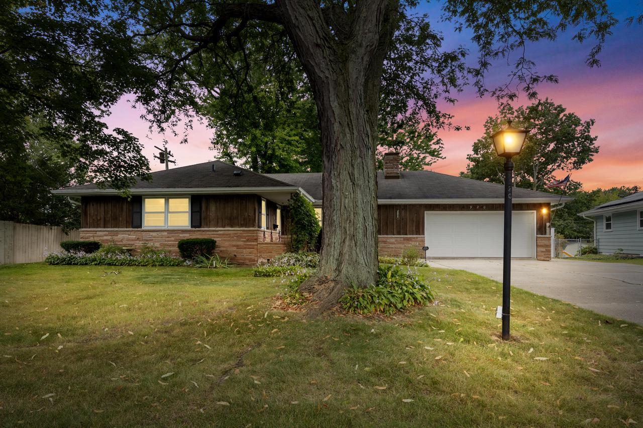 Greenfield Ave, Waukesha, WI 53186