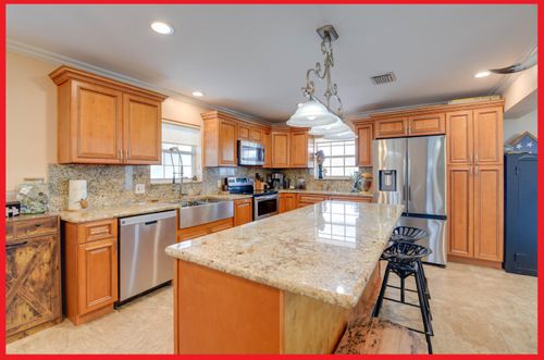 706 Caribbean Dr, Summerland Key, FL, 33042-4816 | Card Image