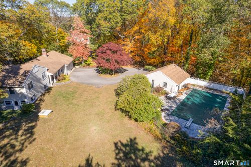 40 Hull Rd, Madison, CT, 06443-3329 | Card Image