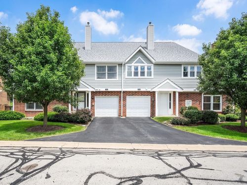 7932 Stewart Dr, Darien, IL, 60561-5930 | Card Image