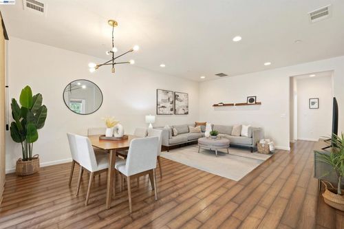238 Paso Roble Cmn, Fremont, CA, 94539-2802 | Card Image