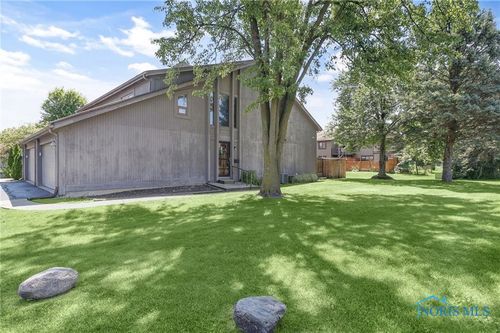 1144 Bernath Pkwy, Toledo, OH, 43615-6743 | Card Image