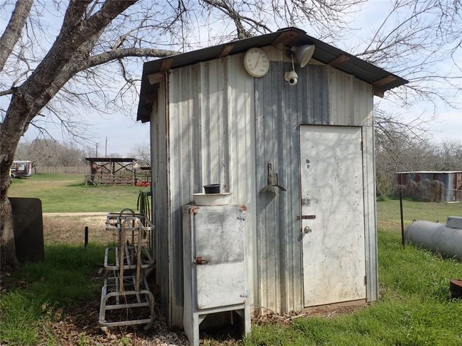 336 Boulder Ln, House other with 2 bedrooms, 2 bathrooms and 4 parking in Dale TX | Image 14