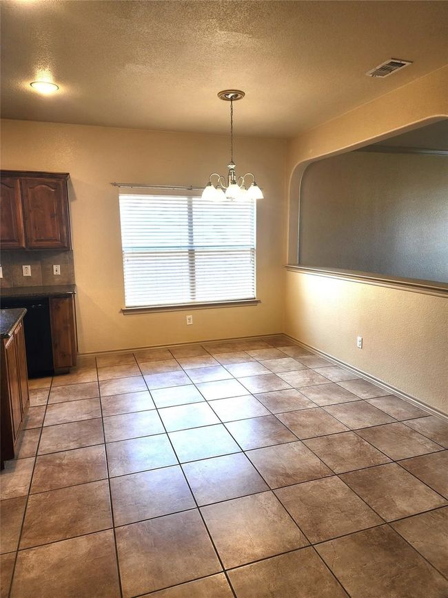 1009 Vista View Dr, House other with 3 bedrooms, 2 bathrooms and null parking in Burleson TX | Image 8