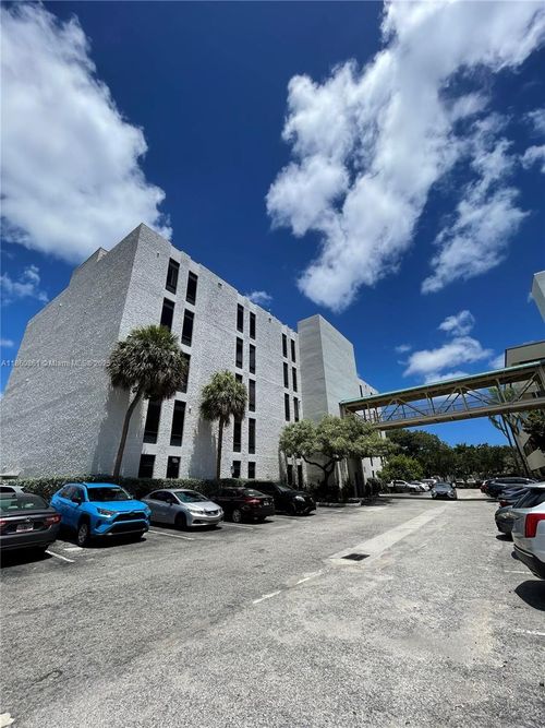 3700 Washington St, Hollywood, FL, 33021-8256 | Card Image