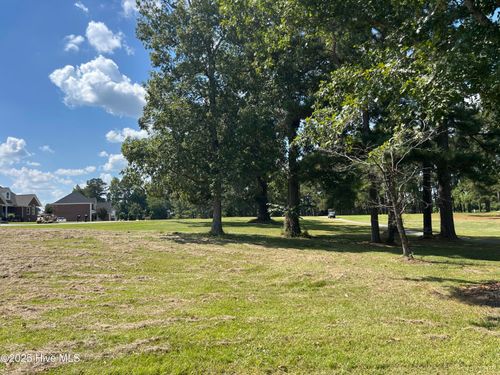 40 Muirfield Dr, Whiteville, NC, 28472-9120 | Card Image