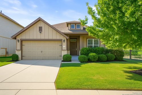 8713 Stackstone, Schertz, TX, 78154-3692 | Card Image