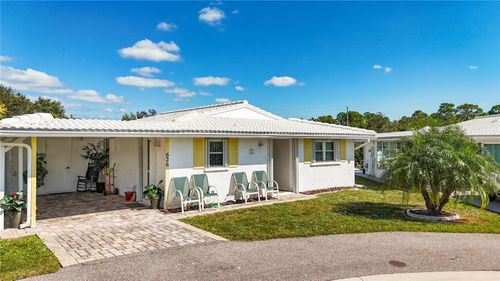 s1-18-626 Circlewood Dr, VENICE, FL, 34293-7048 | Card Image