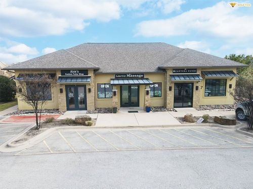 427 Ranch Road 620 S, Lakeway, TX, 78734-5319 | Card Image