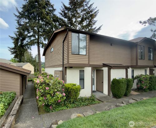 403-8013 Ne 177th Ct, Kenmore, WA, 98028-1881 | Card Image