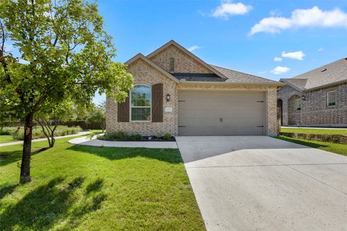 1016 Shire Dr, Aubrey, TX, 76227-7792 | Card Image