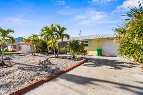 1350 Holiday Dr, ENGLEWOOD, FL, 34223-5929 | Card Image