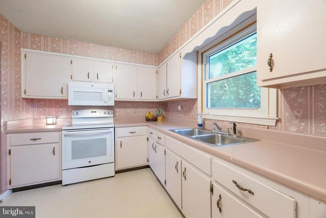 22286 Senedo Rd, House other with 3 bedrooms, 2 bathrooms and null parking in EDINBURG VA | Image 12