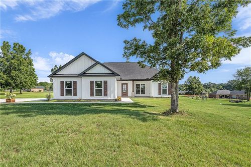 11062 Catherine Rd, Chunchula, AL, 36521-3363 | Card Image