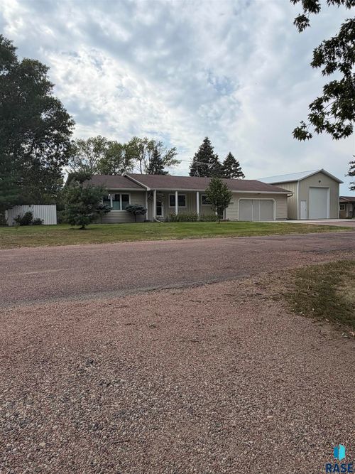 107 N 4th Ave Avenue, Trent, SD, 57065 | Card Image