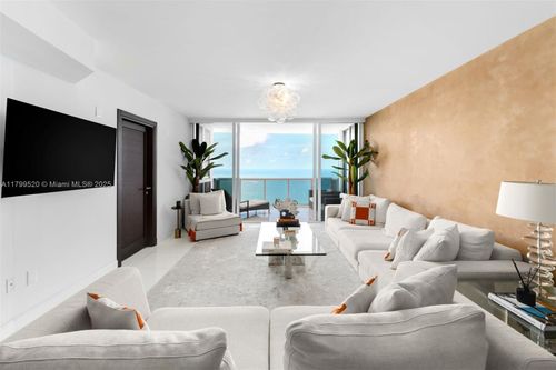 5206-18201 Collins Ave, Sunny Isles Beach, FL, 33160-5107 | Card Image