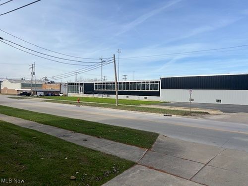 a-26241 Cannon Rd, Bedford Heights, OH, 44146-1802 | Card Image